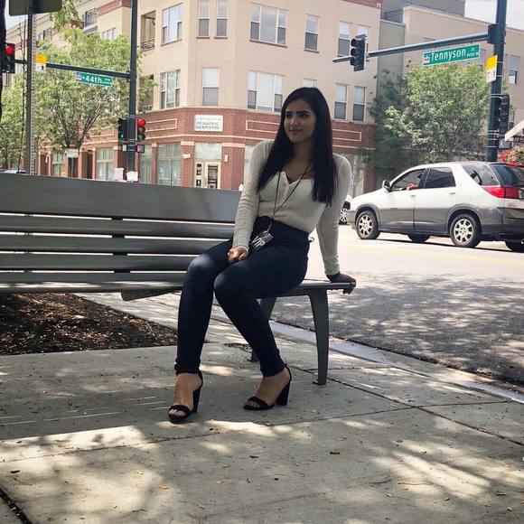 Meet your Posher, Adriana - Picture 1 of 1